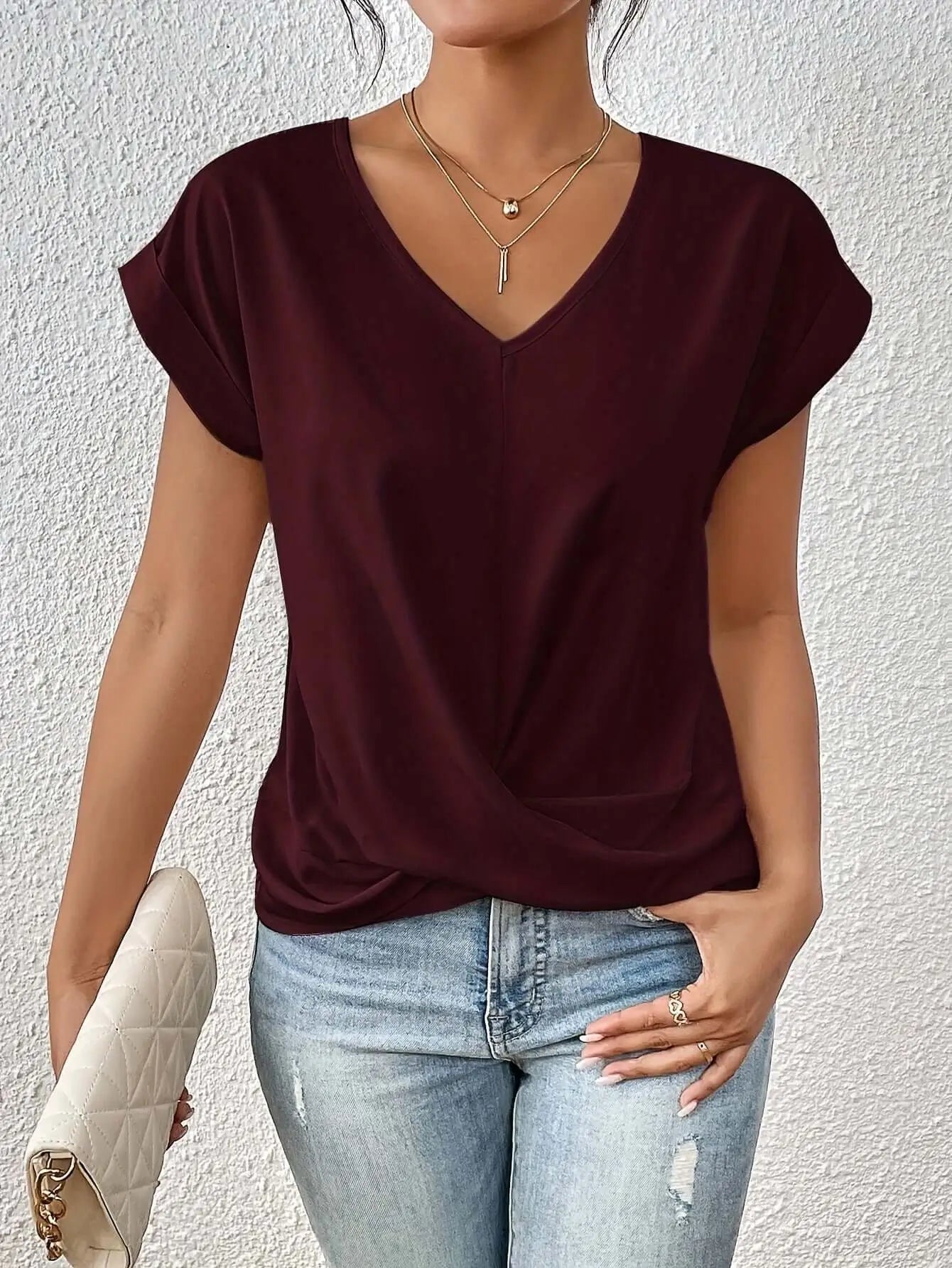 Cléo | T-shirt Doux et Élégant pour l’Été