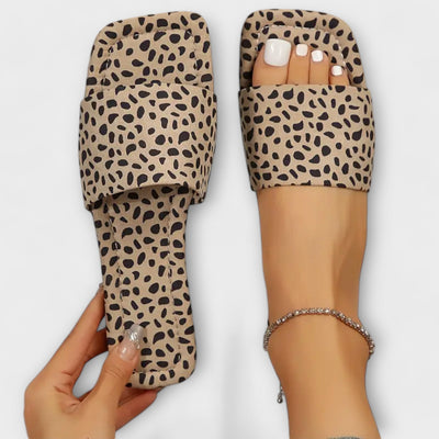 Chaussons plats avec motif léopard