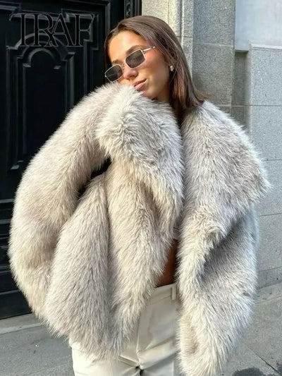 Alena | Manteau en Fausse Fourrure Élégant