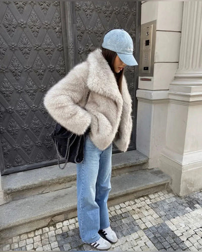 Alena | Manteau en Fausse Fourrure Élégant