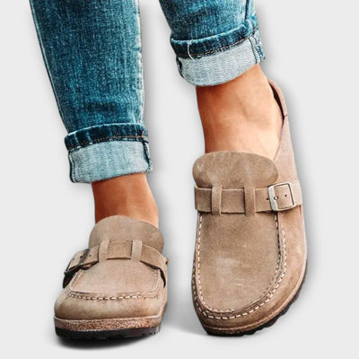 Chaussures dames orthopédiques avec boucle décorative