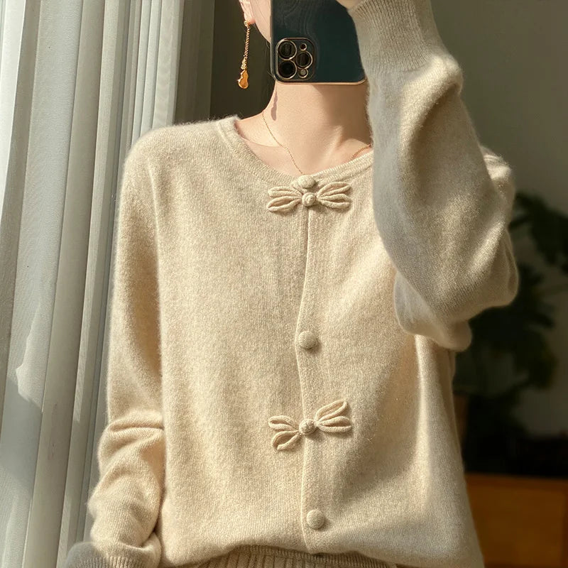 Beatrice | Cardigan en Cachemire avec Accents de Nœuds
