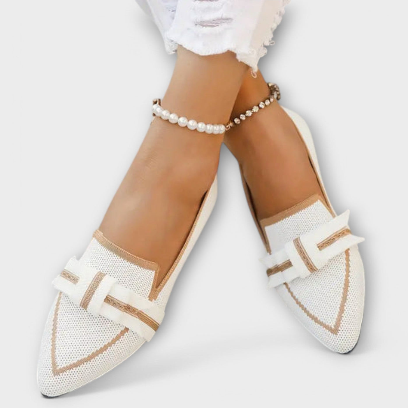 Chaussures plates pour femmes avec design noué