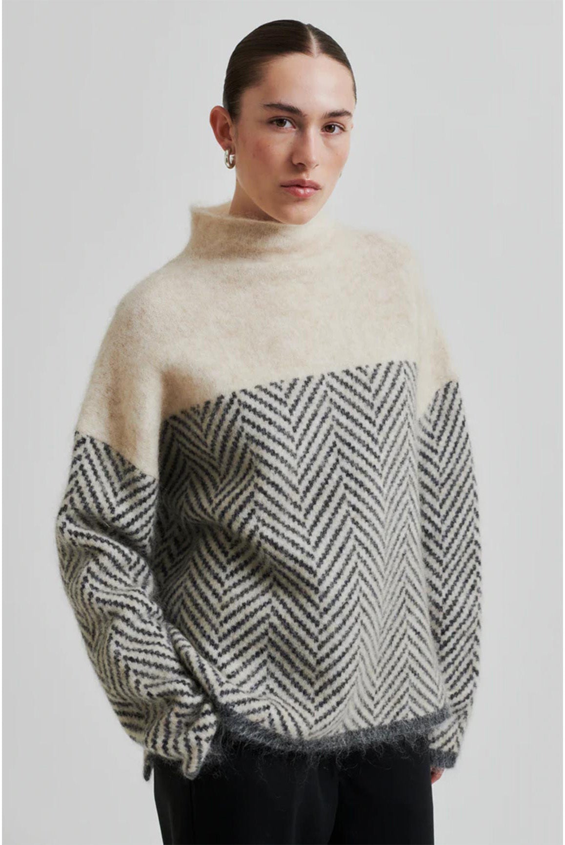 Romane | Pull chic